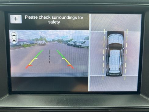 Used 2019 Ford Expedition Platinum image 16