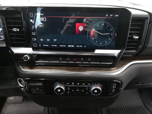 Used 2024 GMC Sierra 3500 SLE image 34