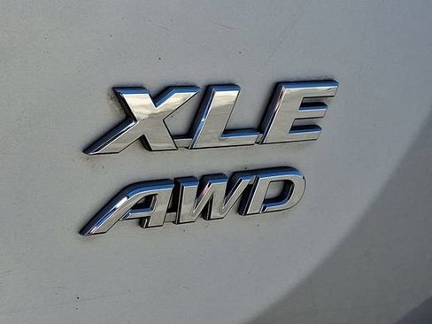 Used 2015 Toyota RAV4 XLE AWD/4WD image 29