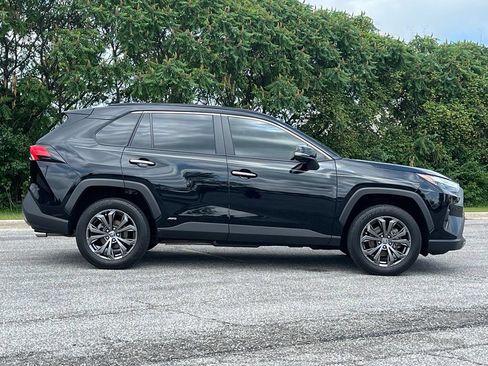 Used 2025 Toyota RAV4 Limited w/ Advanced Technology Package AWD/4WD image 8