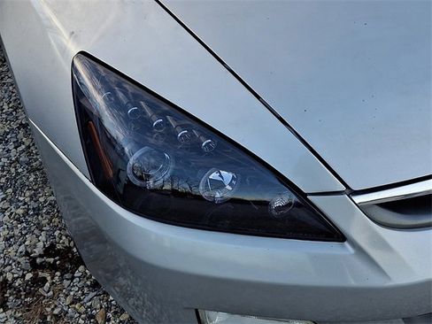 Used 2004 Honda Accord EX image 8