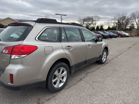 Used 2014 Subaru Outback 2.5i image 7