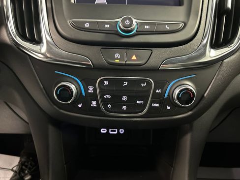 Used 2024 Chevrolet Equinox LT image 18