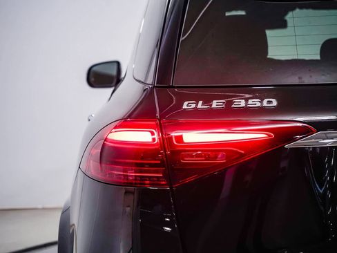 Used 2025 Mercedes-Benz GLE 350 4MATIC image 9
