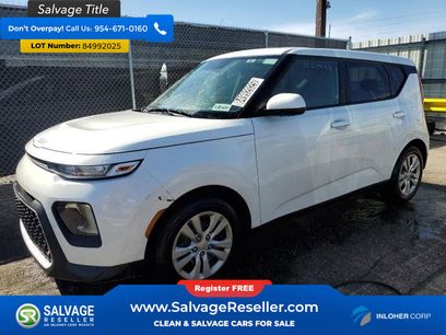 Used 2022 Kia Soul LX