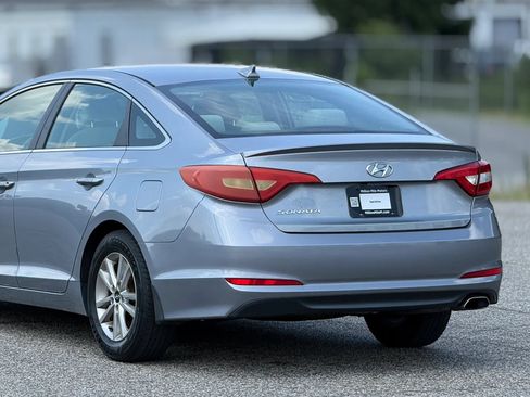 Used 2017 Hyundai Sonata SE FWD image 16