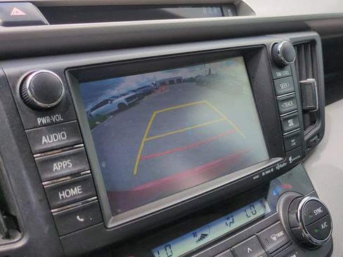 Used 2017 Toyota RAV4 Limited FWD image 18