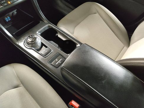 Used 2020 Ford Fusion SE w/ Equipment Group 151A image 26