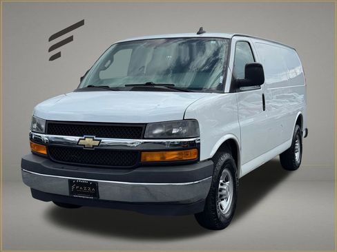 Used 2021 Chevrolet Express 2500 w/ Driver Convenience Package RWD image 1