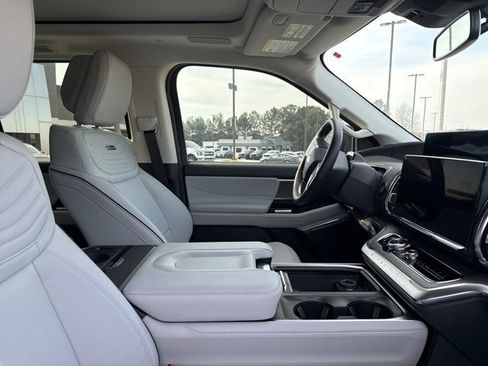 New 2026 Ford Expedition Platinum w/ Platinum Ultimate Package image 15