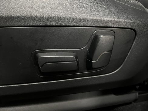 Used 2023 BMW X1 xDrive28i image 11