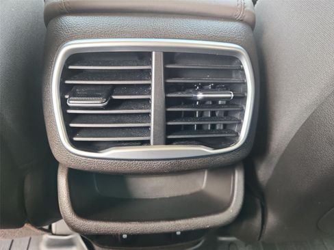 Used 2020 Hyundai Santa Fe SEL FWD image 20