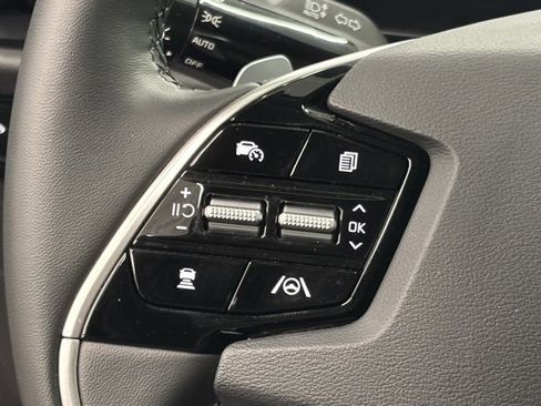 Used 2023 Kia Niro EX image 18