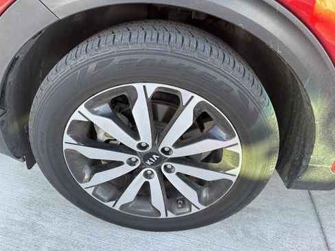 Used 2019 Kia Sportage EX image 13