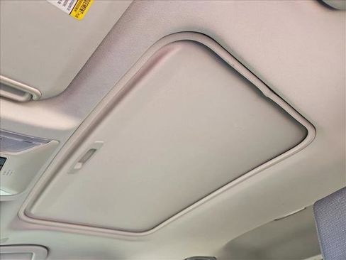 Used 2023 Toyota RAV4 XLE w/ Convenience Package FWD image 15