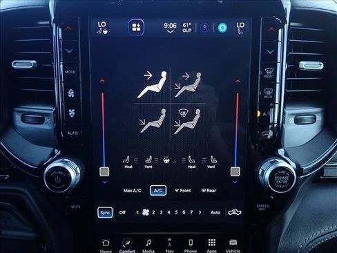 Used 2024 RAM 3500 Limited AWD/4WD image 19