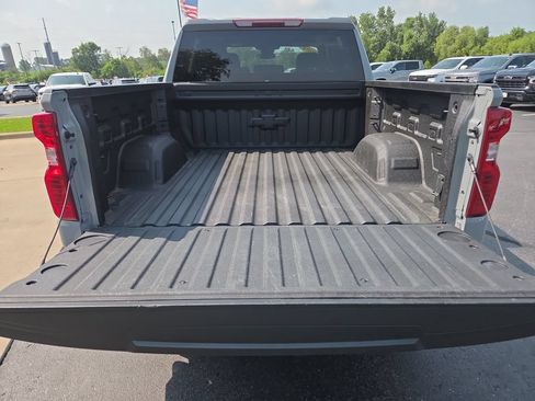 Certified 2024 Chevrolet Silverado 1500 LT AWD/4WD image 30