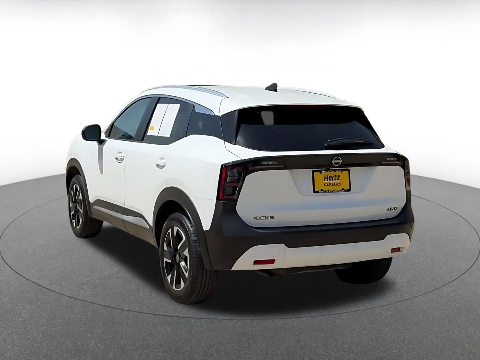 Used 2026 Nissan Kicks SV w/ Cold Weather Package AWD/4WD image 10