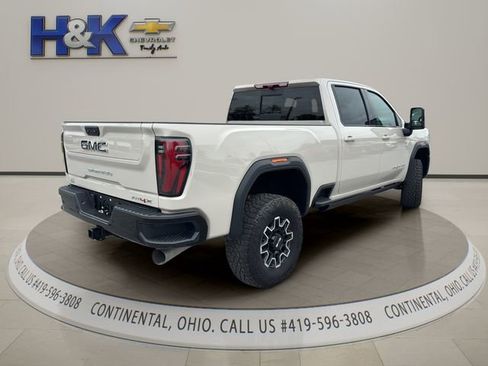 Used 2026 GMC Sierra 2500 AT4X w/ LPO, Black Badging Package AWD/4WD image 6