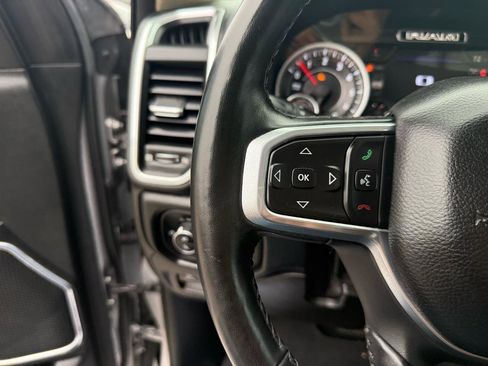 Used 2019 RAM 1500 Laramie AWD/4WD image 19