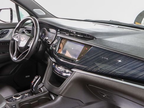 Used 2023 Cadillac XT6 Premium Luxury AWD/4WD image 27