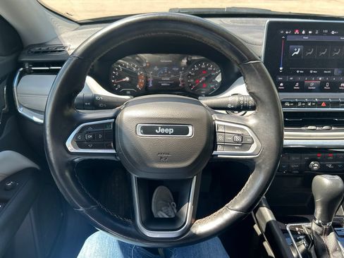Used 2022 Jeep Compass Limited AWD/4WD image 18