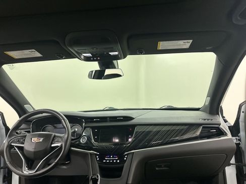 Used 2025 Cadillac XT6 Premium Luxury image 22