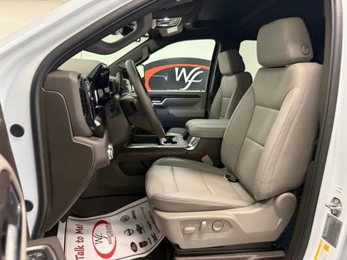 New 2026 GMC Sierra 2500 SLT w/ SLT Premium Package image 11