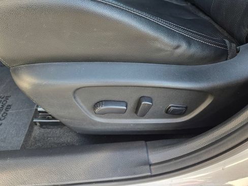 Used 2020 Nissan Rogue SL FWD image 16