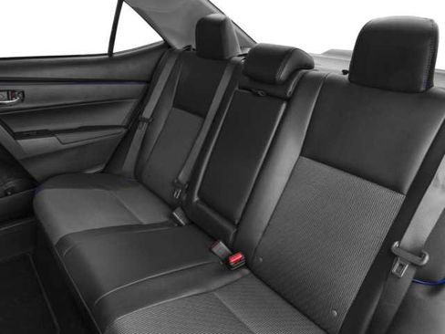 Used 2017 Toyota Corolla SE w/ SE Premium Package FWD image 9