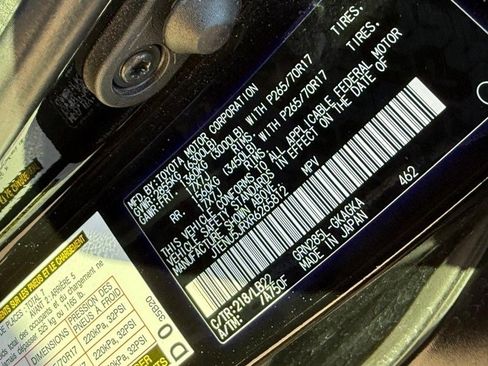 Used 2024 Toyota 4Runner SR5 Premium w/ Moonroof Package image 31