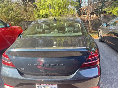 Used 2025 Genesis G70 2.5T image 5