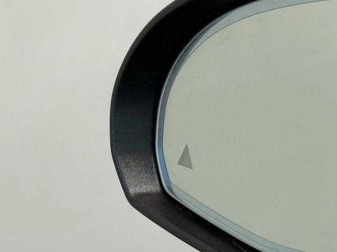 Used 2025 Mercedes-Benz C 300 Sedan image 11