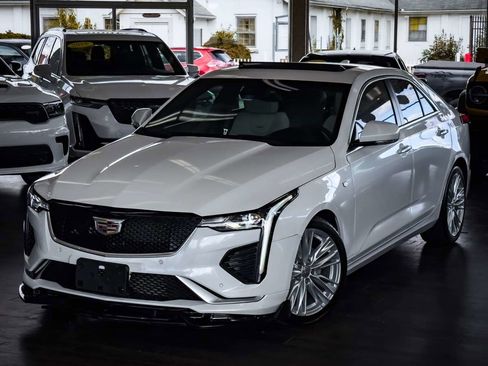 Used 2024 Cadillac CT4 Premium Luxury image 7