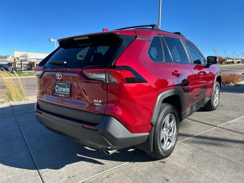 Used 2025 Toyota RAV4 XLE w/ Convenience Package image 8