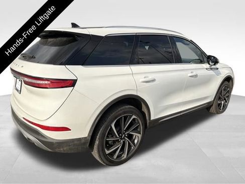 Certified 2024 Lincoln Corsair Reserve w/ Equipment Group 201A image 8