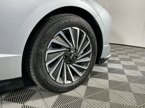 Used 2024 Hyundai Sonata Limited image 10