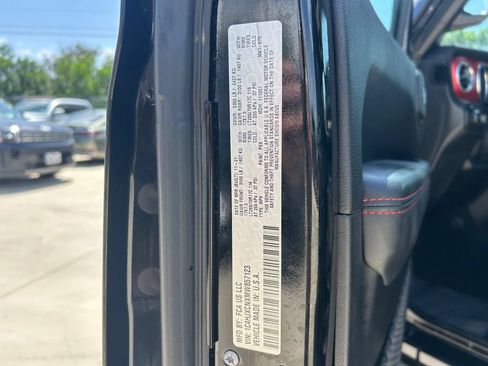 Used 2021 Jeep Wrangler Rubicon AWD/4WD image 10