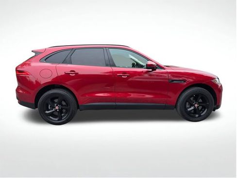 Used 2017 Jaguar F-PACE Premium image 10