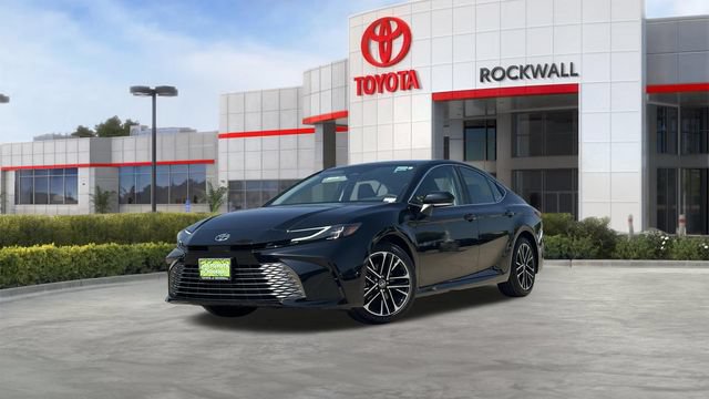 Used 2026 Toyota Camry XLE FWD image 1