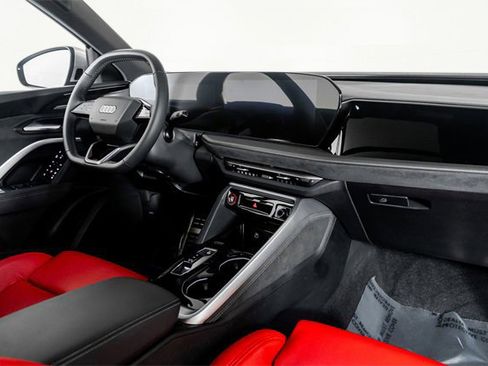 Used 2025 Audi SQ5 Premium Plus image 53