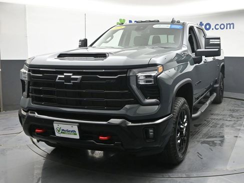 Used 2025 Chevrolet Silverado 2500 LT w/ Trail Boss Package AWD/4WD image 20