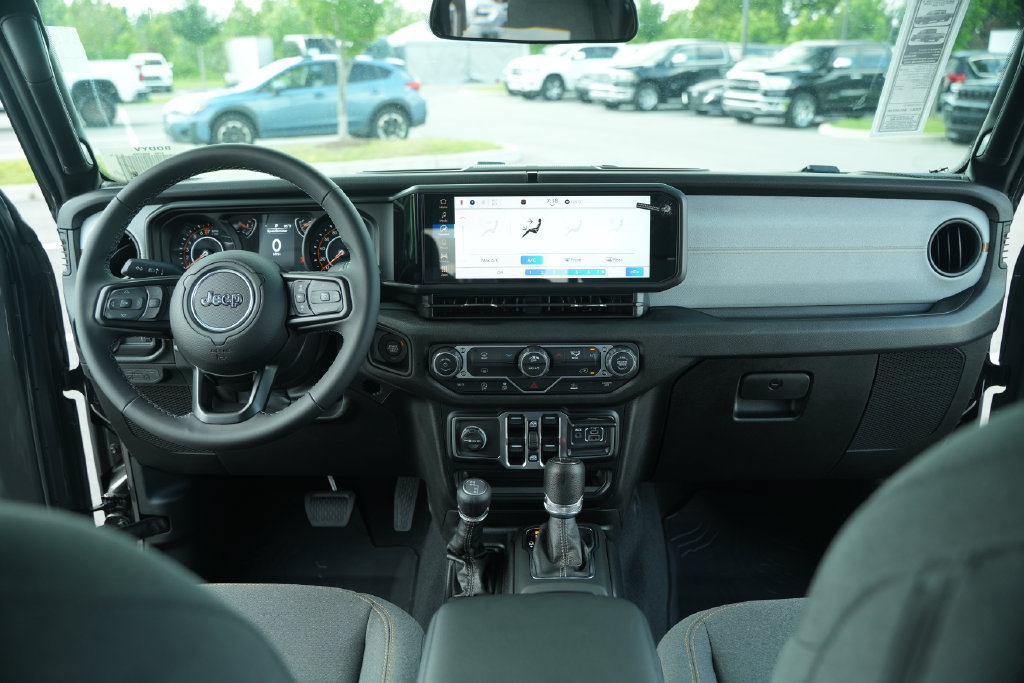 New 2026 Jeep Gladiator Sport AWD/4WD image 22