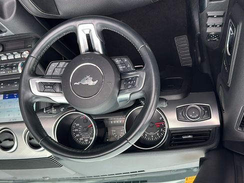 Used 2023 Ford Mustang Premium image 22