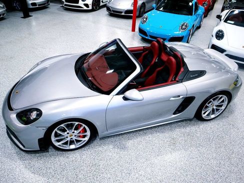 Used 2023 Porsche 718 Boxster Spyder RWD image 6