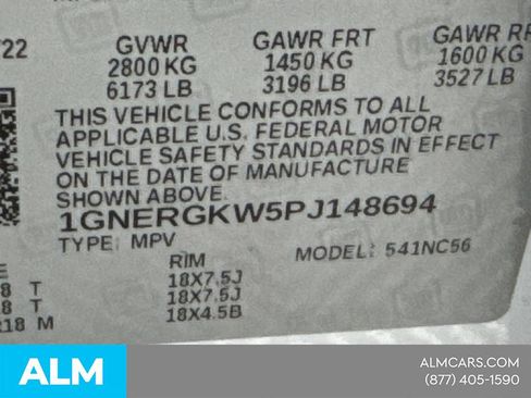 Used 2023 Chevrolet Traverse LT FWD image 36