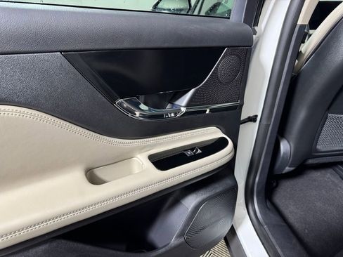 New 2026 Lincoln Corsair Premiere image 48