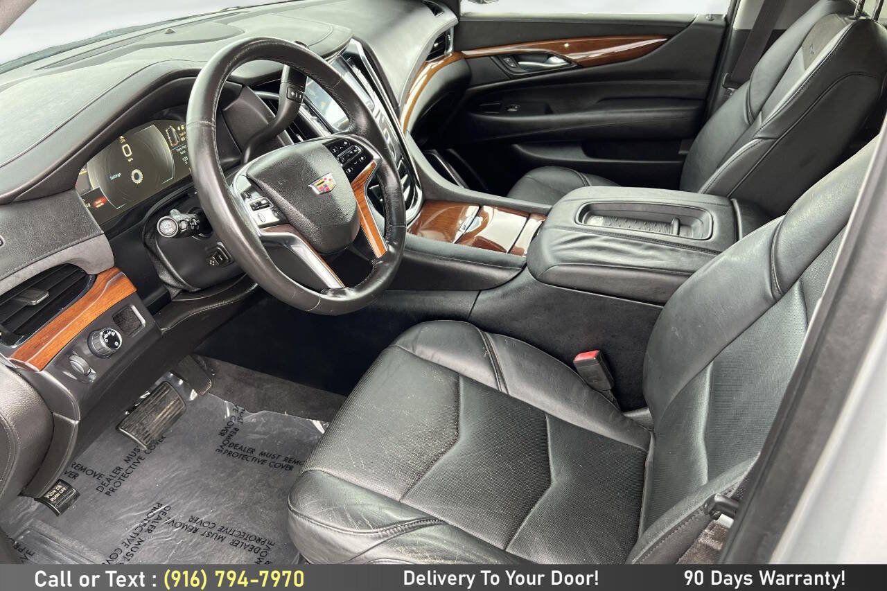 Used 2015 Cadillac Escalade 2WD image 15