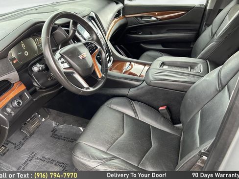 Used 2015 Cadillac Escalade 2WD image 15
