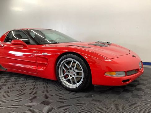 Used 2002 Chevrolet Corvette Z06 w/ Memory Pkg RWD image 25